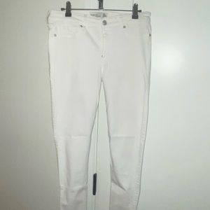 Abercrombie Mid Rise Super Skinny white jeans